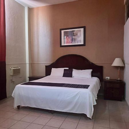 Hotel Marney 阿瓜斯卡达特斯 外观 照片